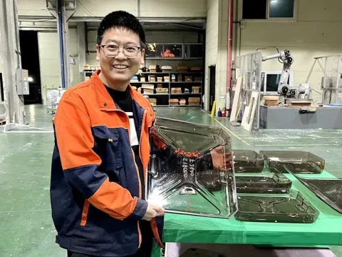 korean-auto-parts-supplier-composite-mold-inspection